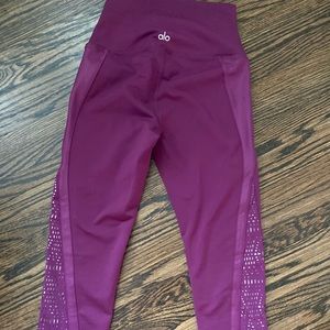 ALO Yoga capri leggings